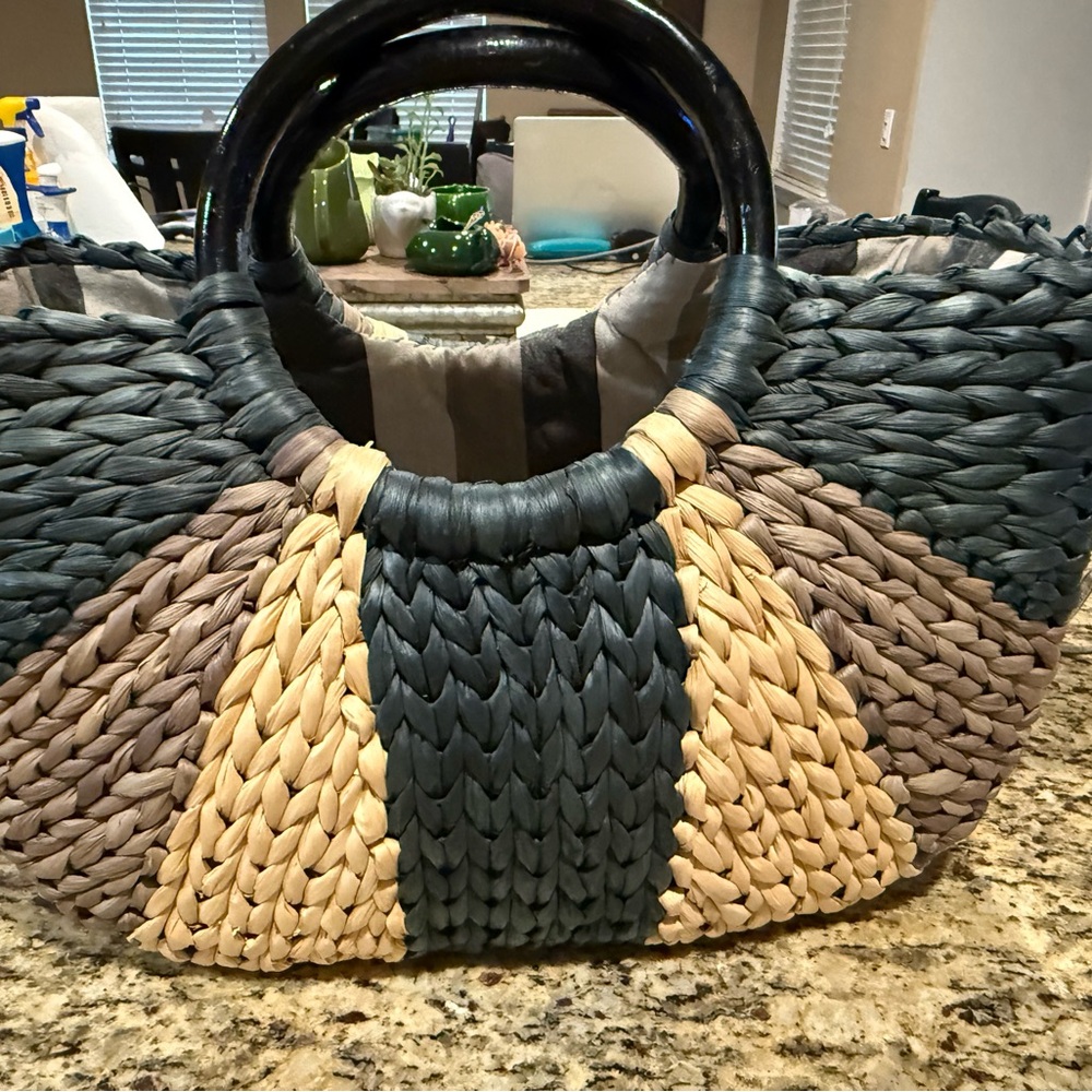Sun & Sand 2 piece straw bags Stylish Multicolor Woven Handbag - Picture 7 of 11